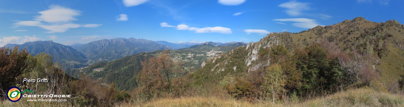 17 Nel cielo di Val Brembana In cielo bianchi cumuli a batuffolo di bel tempo.jpg